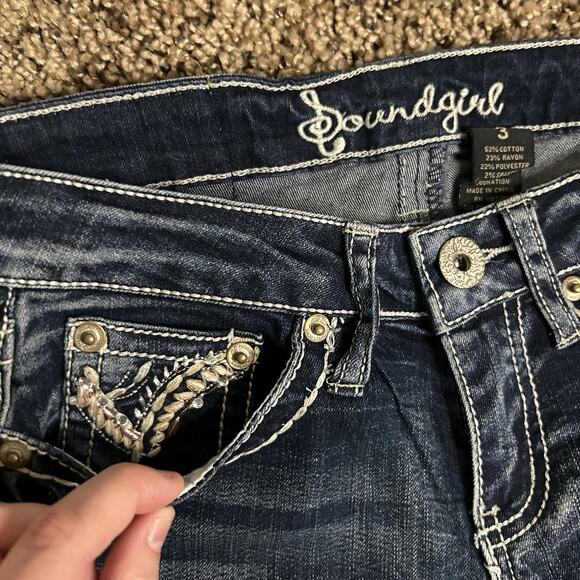 Soundgirl Skinny Jeans With Beautiful Stitching/ Embellishments - Size 3 - Picture 3 of 16